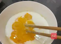 Chiffon Cake Recipe Illustration 4