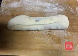Illustration of how to make bean paste bread 10