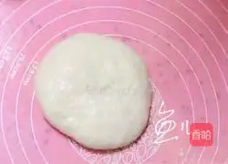 Pineapple and Shrimp Pizza Recipe Illustration 5