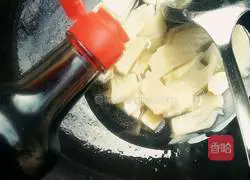 Illustration of braised spring bamboo shoots in oil 8