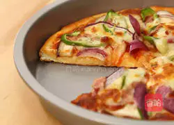 Illustration of how to make mushroom and bacon pizza 8