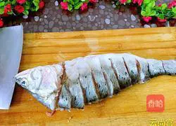 Illustration of home-style steamed seabass 3