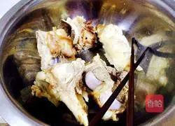 Illustration of how to make sauced elbow bones 2