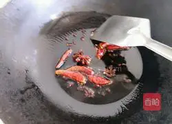 Illustration of how to make Korean spicy fish 6