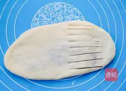 Whole wheat bean paste bread rolls recipe 11