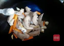 Illustration of how to make braised chicken wings 3