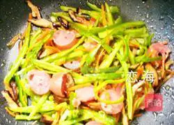 Illustration of how to make stir-fried rice noodles 4