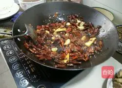 Illustration of how to make glutinous rice cake and spicy chicken 4