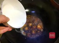 Illustration of how to make braised rapeseed with mushrooms 11