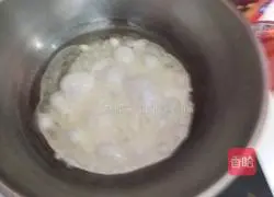 Illustration of how to make egg pizza 7