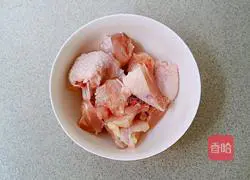 Illustration of how to make potato braised chicken 2