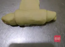 Cheese and ham croissants recipe 12