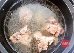 Illustration of how to make pork belly kimchi soup 4