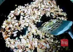 Mushroom White Sauce Spaghetti Recipe Illustration 7