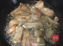 Illustration of how to make salt and pepper pork ribs 4
