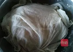 Illustration of how to make donkey meat and celery steamed dumplings 16