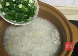 Illustration of how to make tuna porridge 7