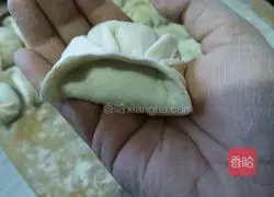 Steamed dumplings with donkey meat and celery Practice illustration 20