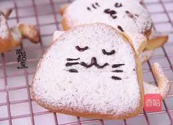 Illustration of making whole wheat honey bread for cats 1