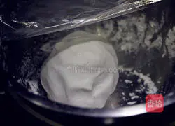 Illustration of how to make crystal shrimp steamed dumplings 6