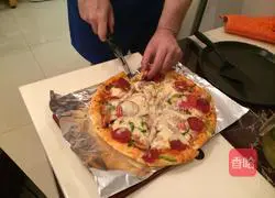 Illustration of how to make delicious pizza 6