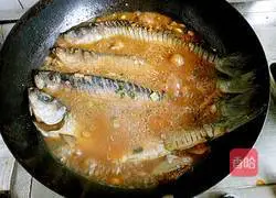 Illustration of how to cook herring in sauce 9