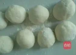 Illustration of how to make shepherd's purse vegetables 2