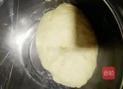 Illustration of how to make delicious pizza with fillings 9