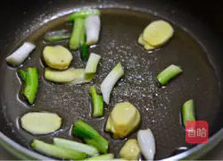 Illustration of how to make spicy chicken nuggets 4