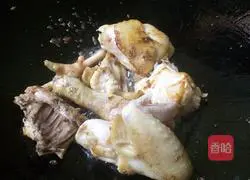 Illustration of how to make braised chicken nuggets 8