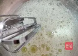 Ten Inch Cocoa Illustration of how to make chiffon cake base 9