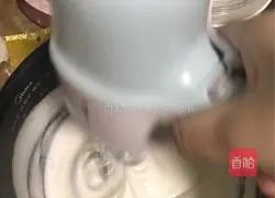 Illustration of how to steam cake in rice cooker 11