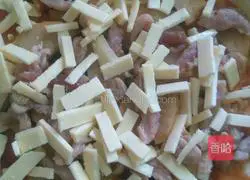 Illustrations of how to make homemade pizza 10