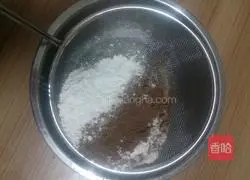 Cocoa Chiffon Cake Recipe Illustration 3