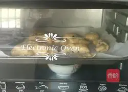 Milk Raisin Bread Recipe Illustration 10