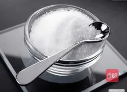 Illustration of Qingdao's famous spicy fried clams 3