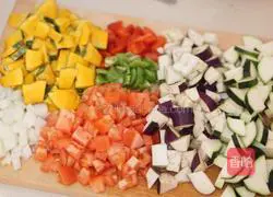 Illustration of how to stew vegetables 2