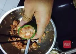 Meat-stuffed green peppers Illustration of how to do it 5