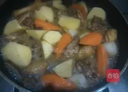 Potato Braised Chicken Recipe Illustration 7