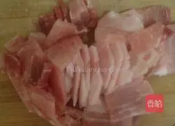 Illustration of how to make cumin Qianzhang Pork Slices 1