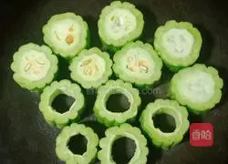 Illustration of how to make pork and mushrooms stuffed with bitter melon 9