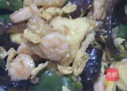 Illustration of how to make shrimp musu pork 3