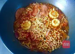 Korean kimchi noodles recipe illustration 5