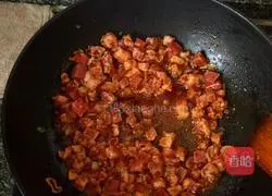 Illustration of how to make mutton noodles 7