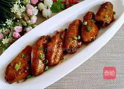 Red Illustration of braised chicken wings 10