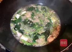 Illustration of how to make minced meat, spinach and tofu soup 8