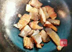 Illustration of how to make spicy and sour fish cubes 2