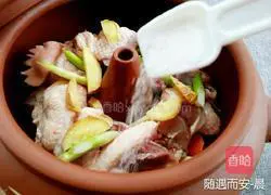 Illustration of how to make steam pot chicken 5