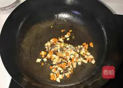 Illustration of how to make shrimp skin vegetable tofu soup 4
