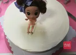 Confused Doll Birthday Cake Recipe Illustration 5